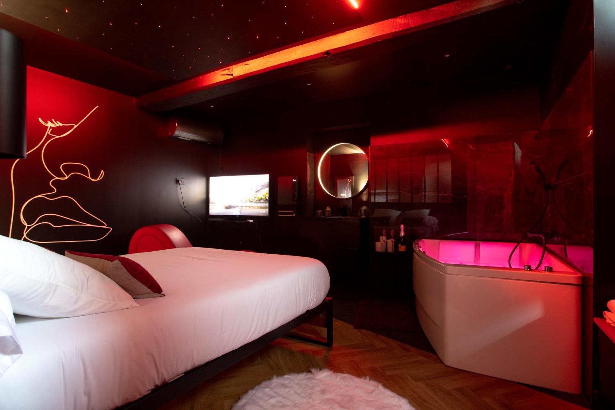 La Suite Spa & Cinema Saint-Lambert-du-Lattay Buitenkant foto