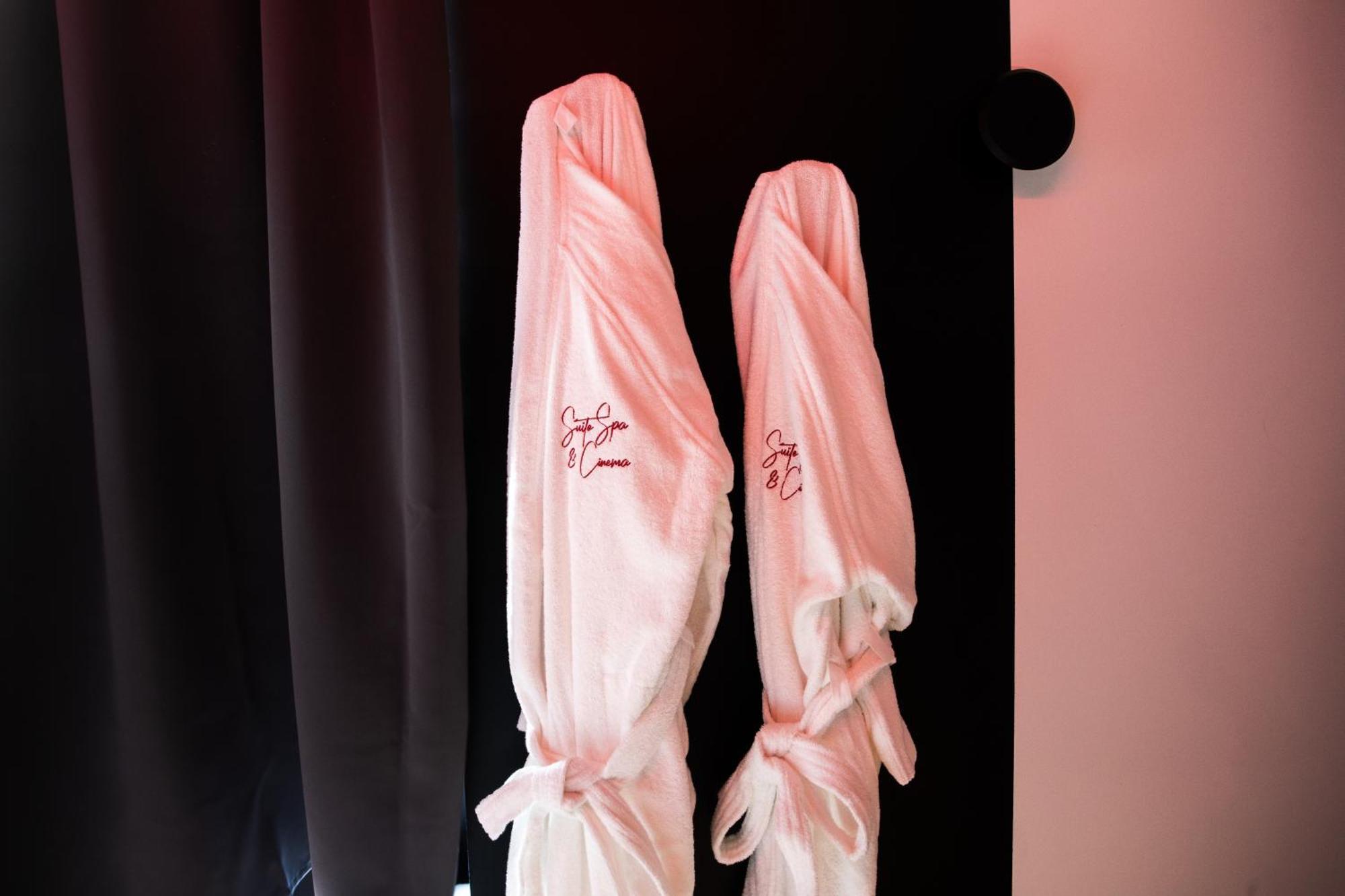 La Suite Spa & Cinema Saint-Lambert-du-Lattay Buitenkant foto