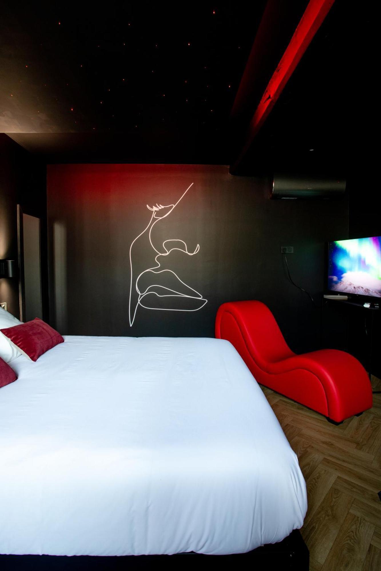 La Suite Spa & Cinema Saint-Lambert-du-Lattay Buitenkant foto